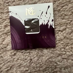 Makeup Geek eyeshadow Take a granite